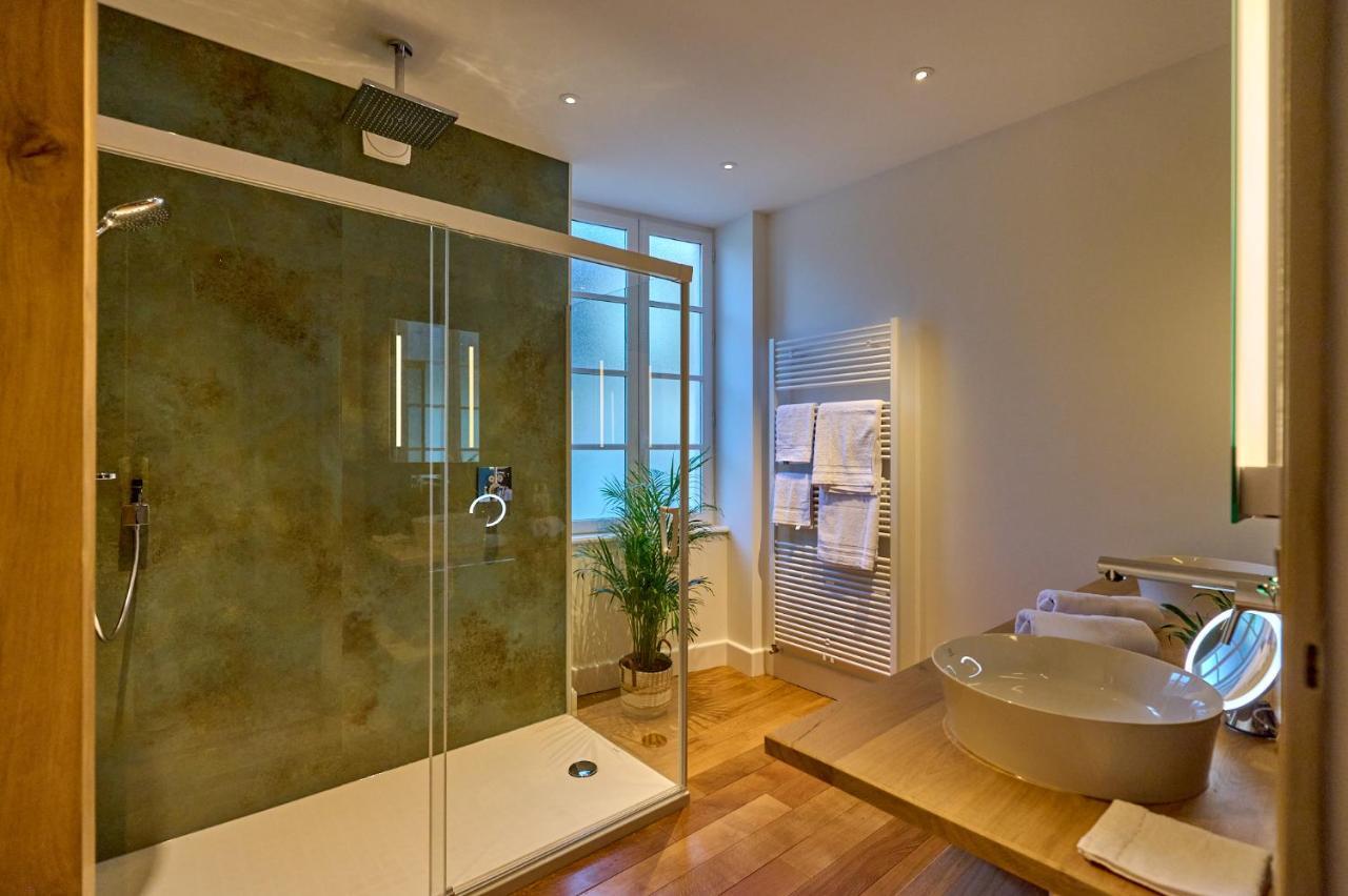 Appartement Montagnon - Les Suites Du Palais - Classe 4 Etoiles, Parking Prive, Vue Cathedrale, 3 Chambres, Primo C0Nciergerie Νεβέρ Εξωτερικό φωτογραφία