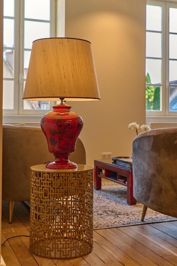Appartement Montagnon - Les Suites Du Palais - Classe 4 Etoiles, Parking Prive, Vue Cathedrale, 3 Chambres, Primo C0Nciergerie Νεβέρ Εξωτερικό φωτογραφία