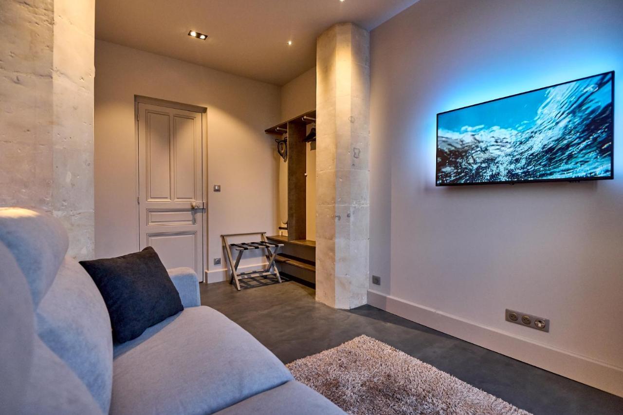 Appartement Montagnon - Les Suites Du Palais - Classe 4 Etoiles, Parking Prive, Vue Cathedrale, 3 Chambres, Primo C0Nciergerie Νεβέρ Εξωτερικό φωτογραφία
