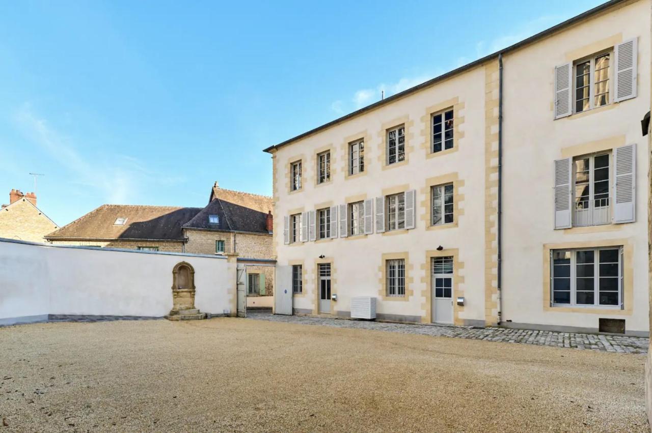 Appartement Montagnon - Les Suites Du Palais - Classe 4 Etoiles, Parking Prive, Vue Cathedrale, 3 Chambres, Primo C0Nciergerie Νεβέρ Εξωτερικό φωτογραφία
