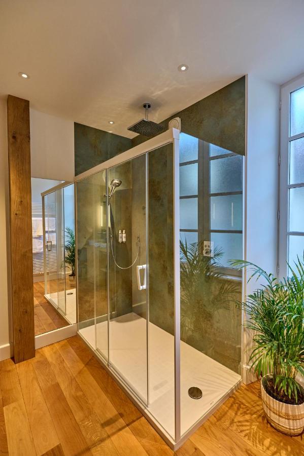 Appartement Montagnon - Les Suites Du Palais - Classe 4 Etoiles, Parking Prive, Vue Cathedrale, 3 Chambres, Primo C0Nciergerie Νεβέρ Εξωτερικό φωτογραφία