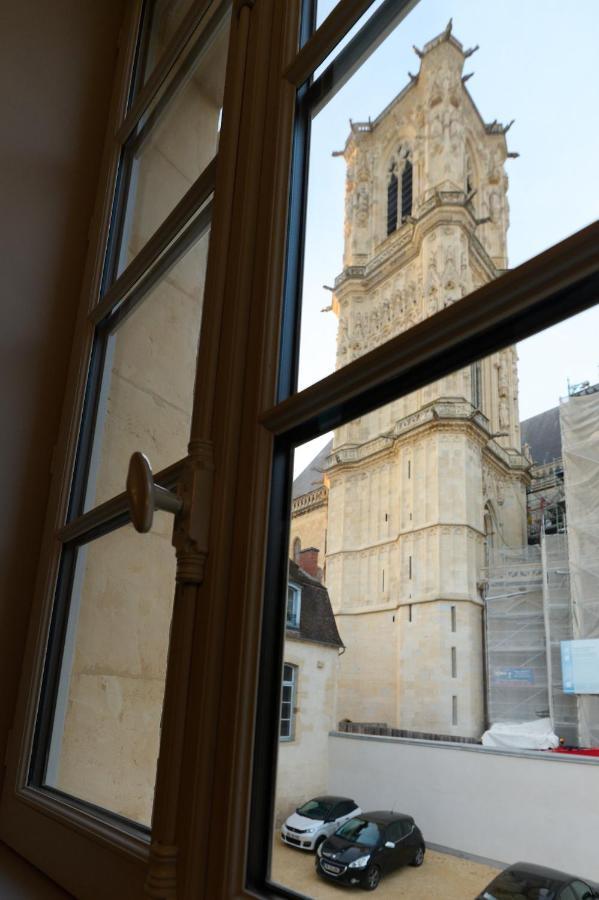 Appartement Montagnon - Les Suites Du Palais - Classe 4 Etoiles, Parking Prive, Vue Cathedrale, 3 Chambres, Primo C0Nciergerie Νεβέρ Εξωτερικό φωτογραφία