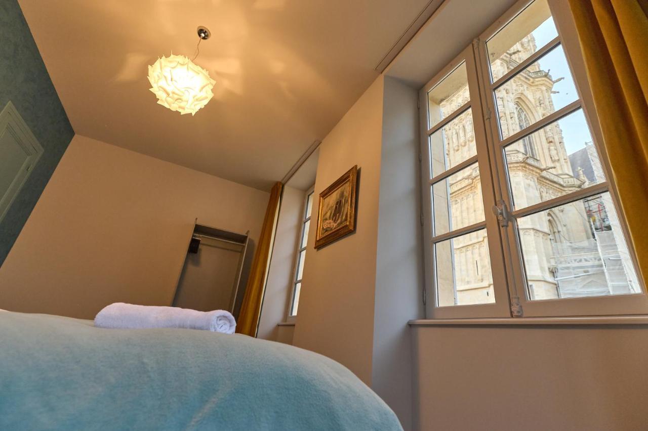 Appartement Montagnon - Les Suites Du Palais - Classe 4 Etoiles, Parking Prive, Vue Cathedrale, 3 Chambres, Primo C0Nciergerie Νεβέρ Εξωτερικό φωτογραφία