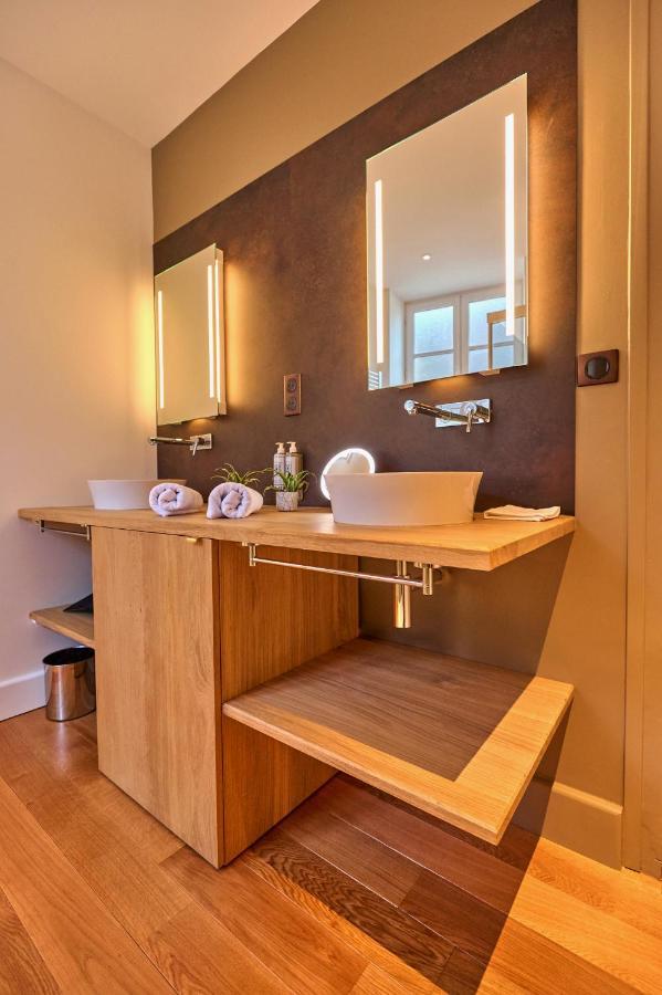 Appartement Montagnon - Les Suites Du Palais - Classe 4 Etoiles, Parking Prive, Vue Cathedrale, 3 Chambres, Primo C0Nciergerie Νεβέρ Εξωτερικό φωτογραφία